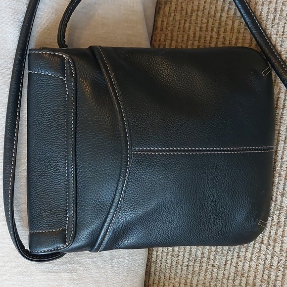 Tignanello Leather Crossbody - Picture 3 of 10